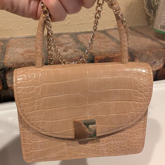 H&M Faux Croc Mini Top Handle Bag Beige Tan w/ Gold Chain Crossbody - Picture 5 of 10